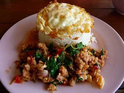 สูตรวิธีการทำอาหารไทย-ข้าวผัดกะเพราไก่