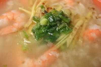 ข้าวต้มกุ้งสด